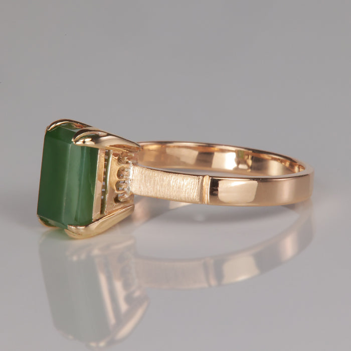 green agate yellow gold estate ring