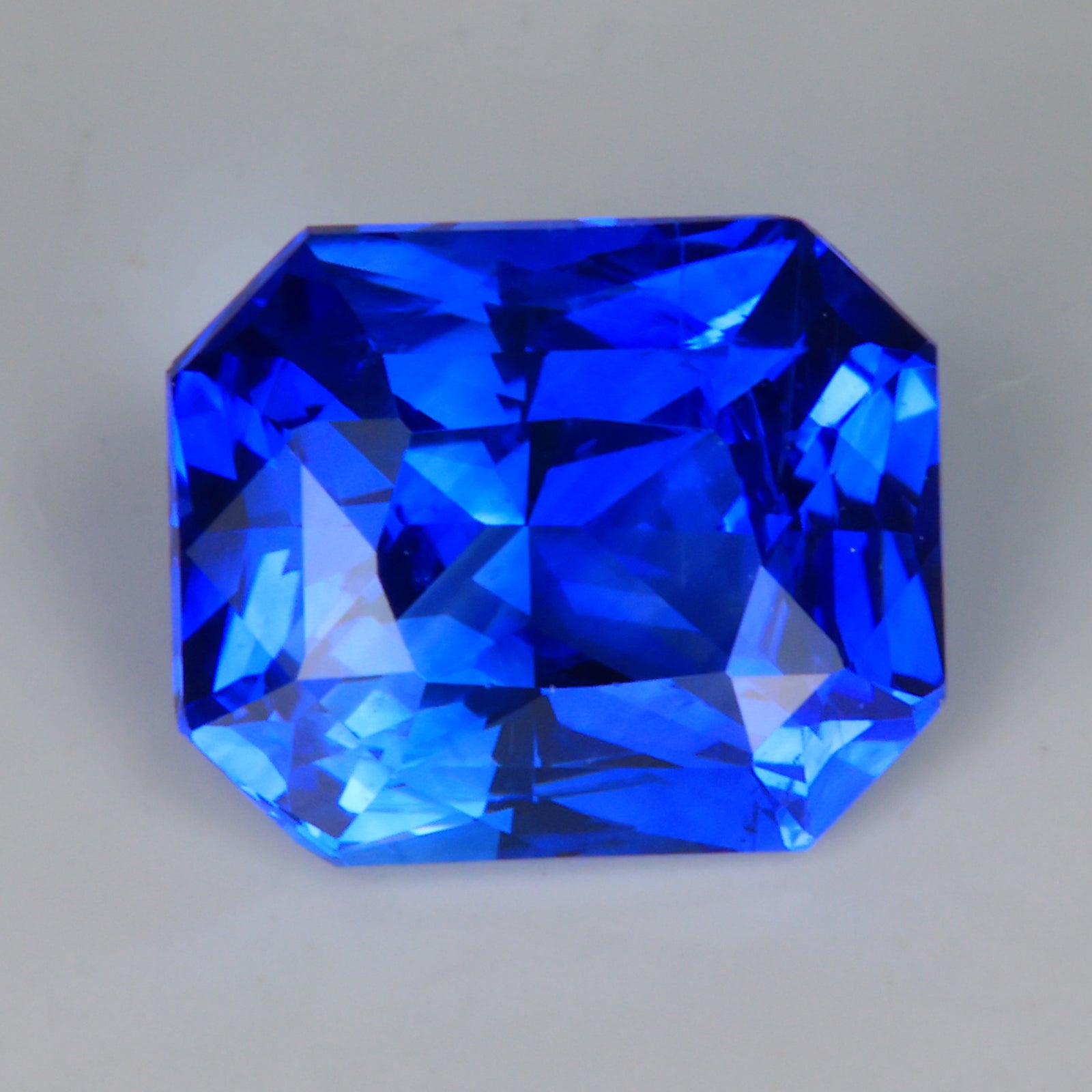 blue color brilliant style emerald cut sapphire 
