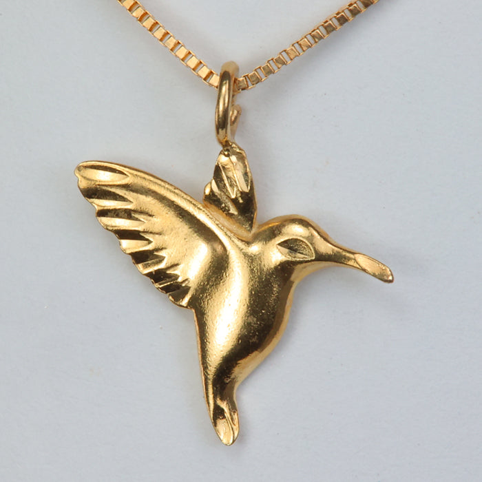 hummingbird pendant yellow gold