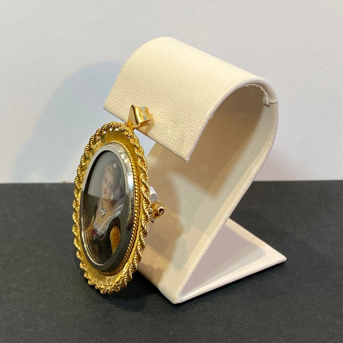 hand painted pendant pin cameo