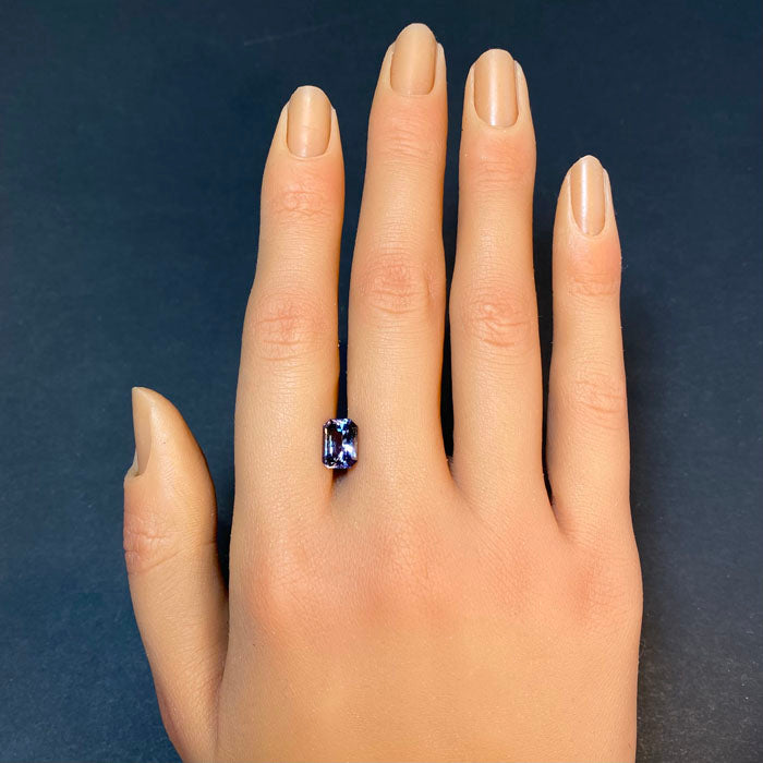 tanzanite gem violet blue green