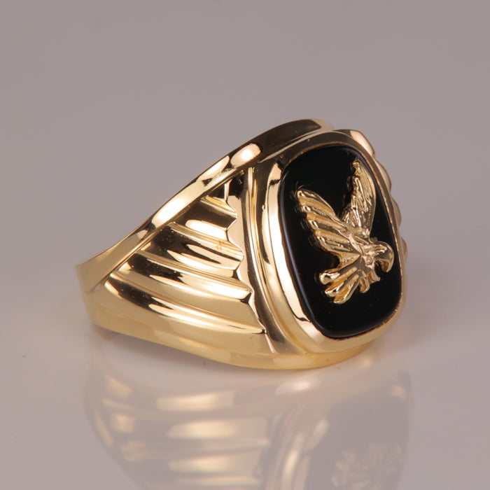 yellow gold eagle and onyx ring