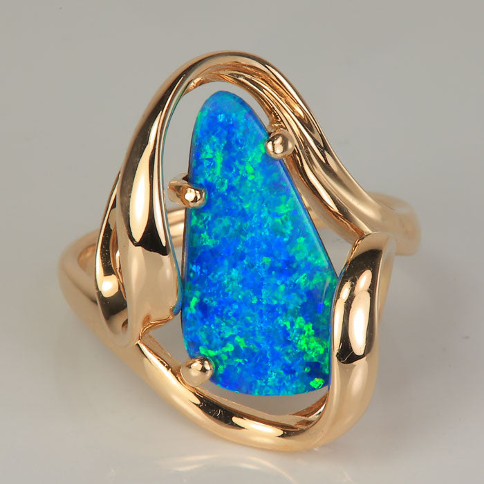 australian opal ring in yellow gold