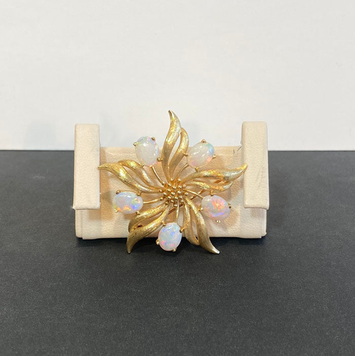 yellow gold pin opal in flower design