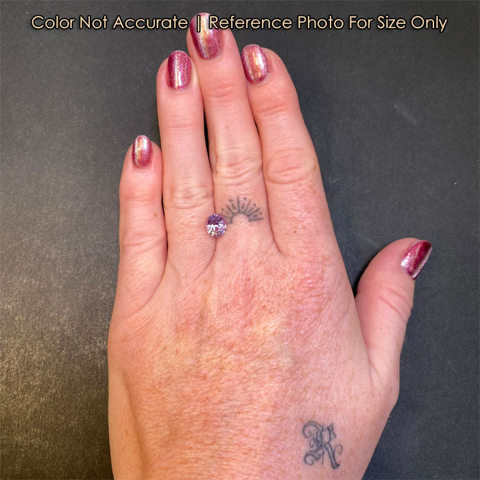size of hand to spinel gemstone 