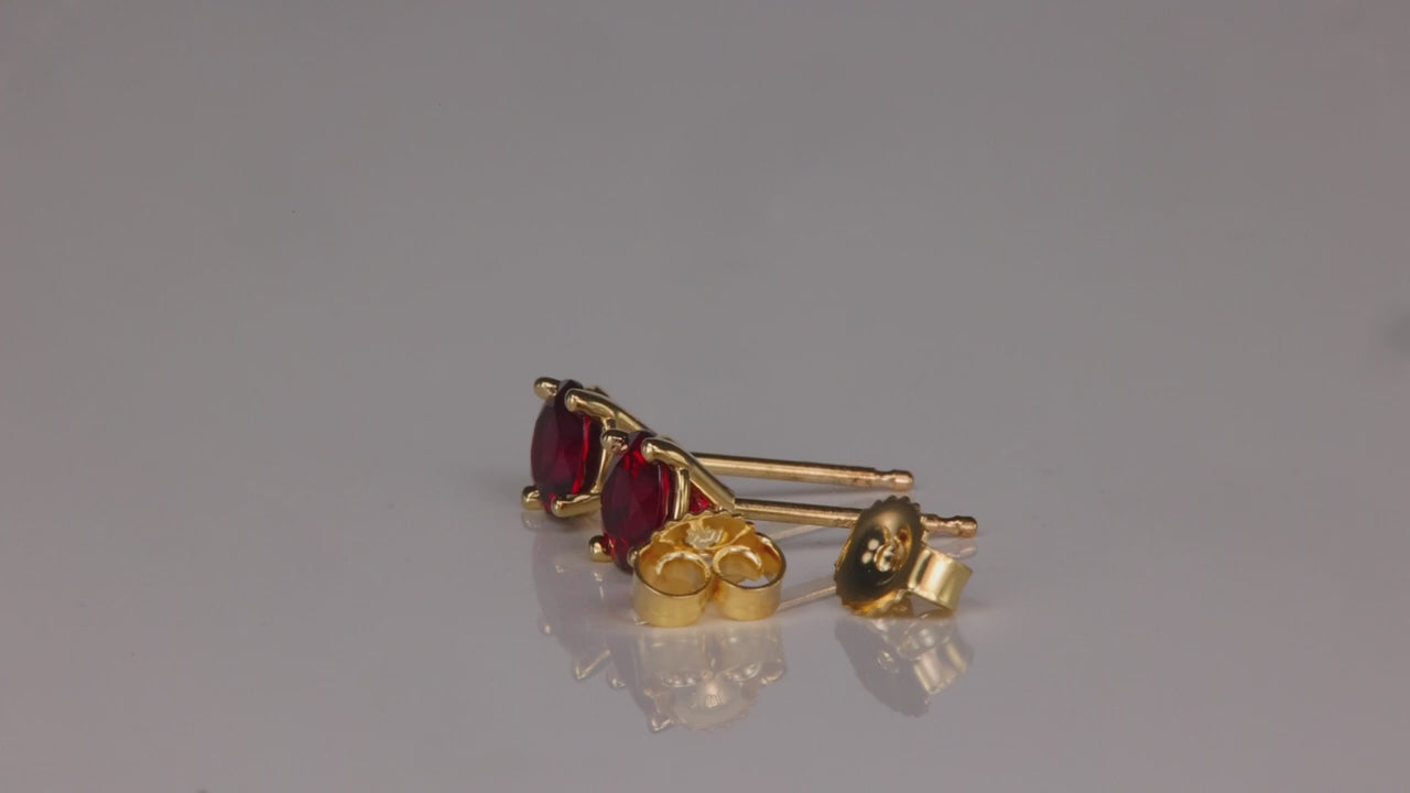 14K Yellow Gold Chrome Pyrope Garnet Stud Earrings 1.02 Carats