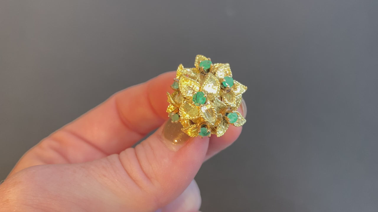 18K Yellow Gold Emerald Stud Pierced Earrings