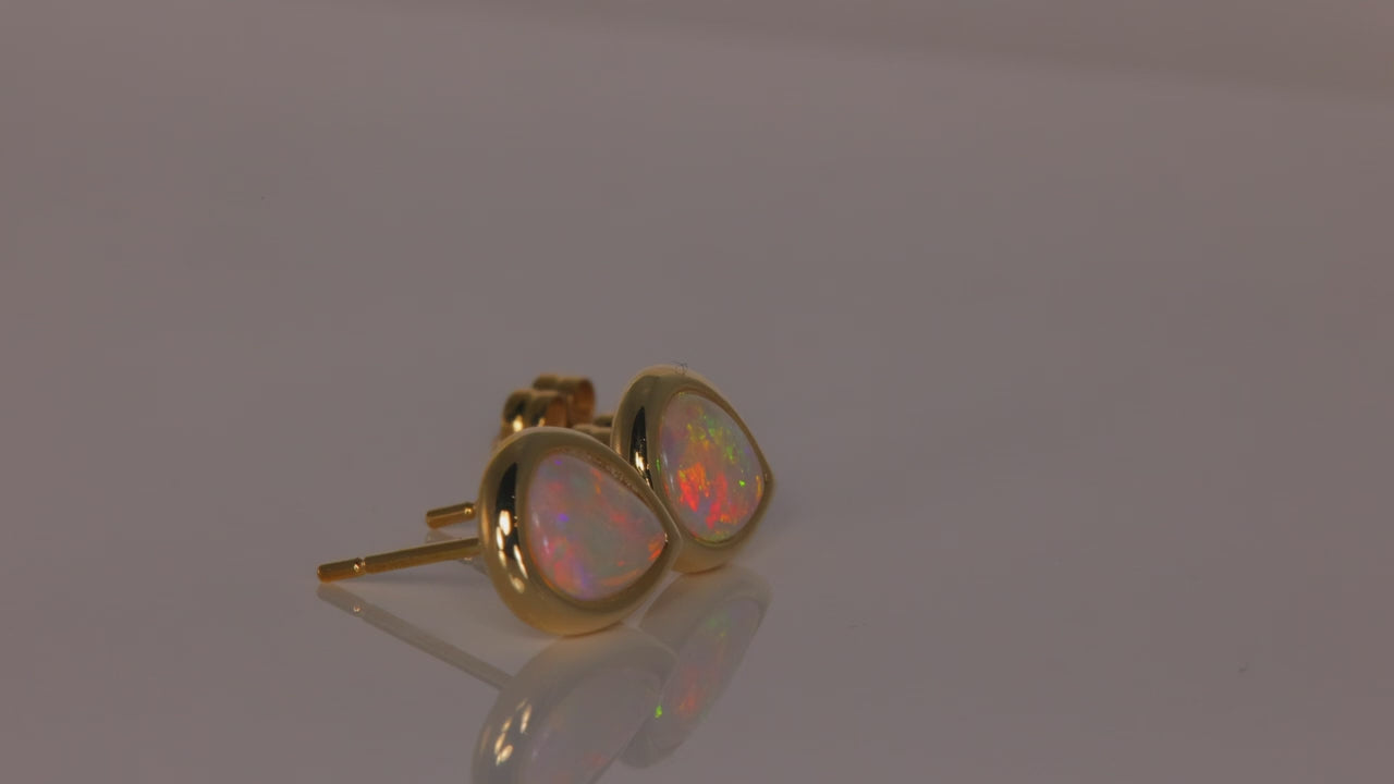 14k Yellow Gold Pear Shape Australian Opal Earrings 1.40 Carats