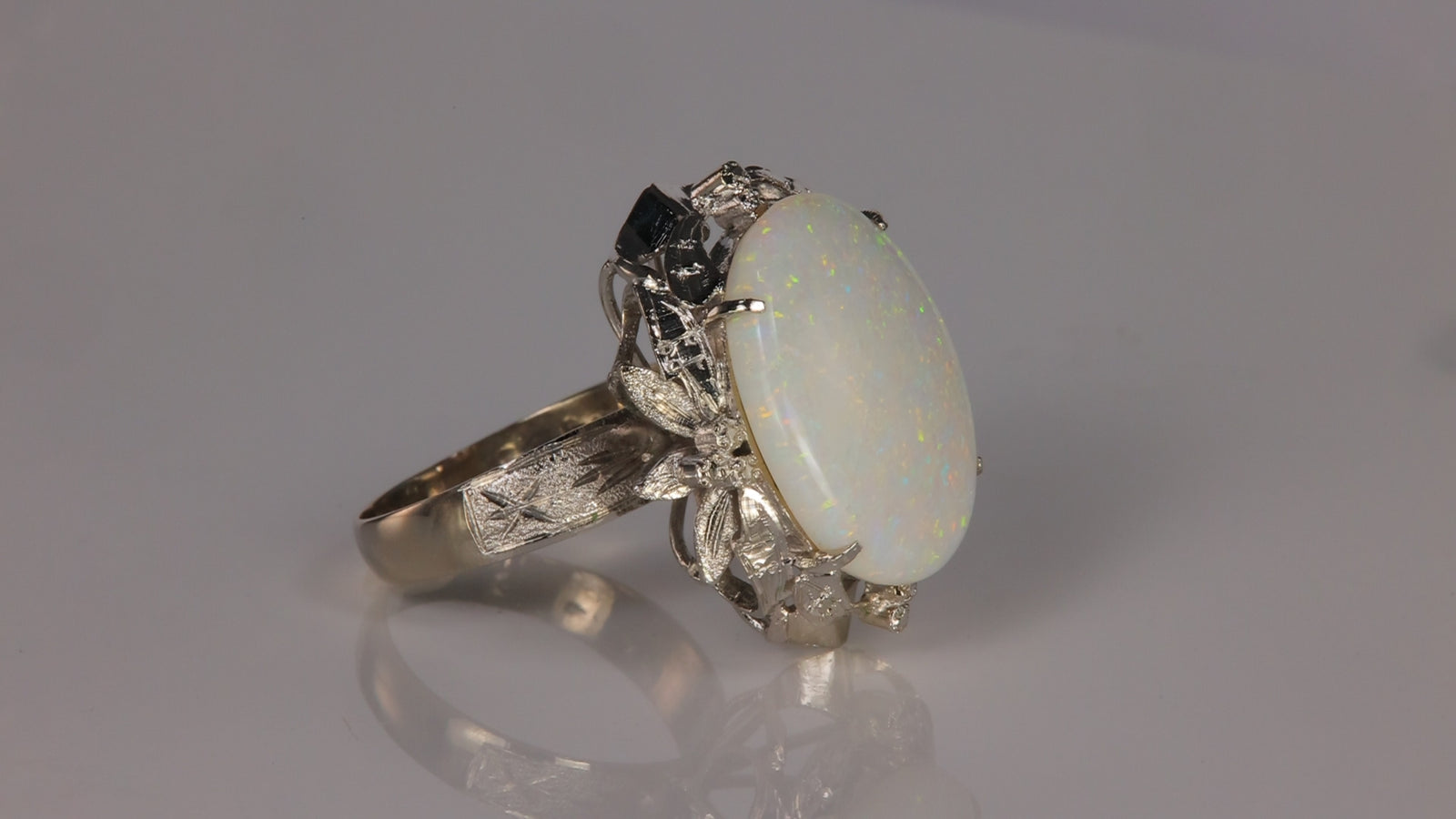 18K White Gold Opal Statement Ring 6.00 Carats