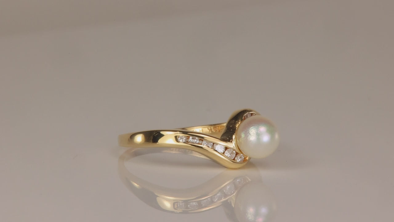14K Yellow Gold Pearl And Channel Set Diamond Ring