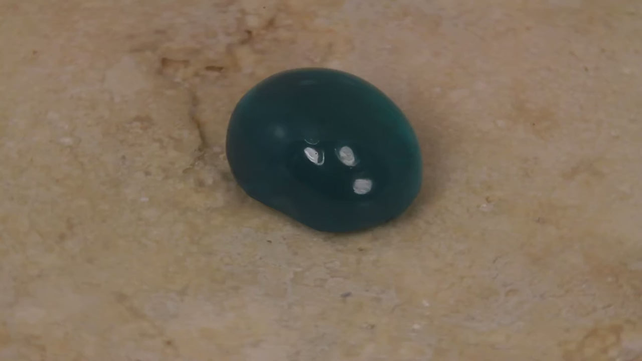 Oval Cabochon Catseye Apatite Gemstone 6.48 Carats