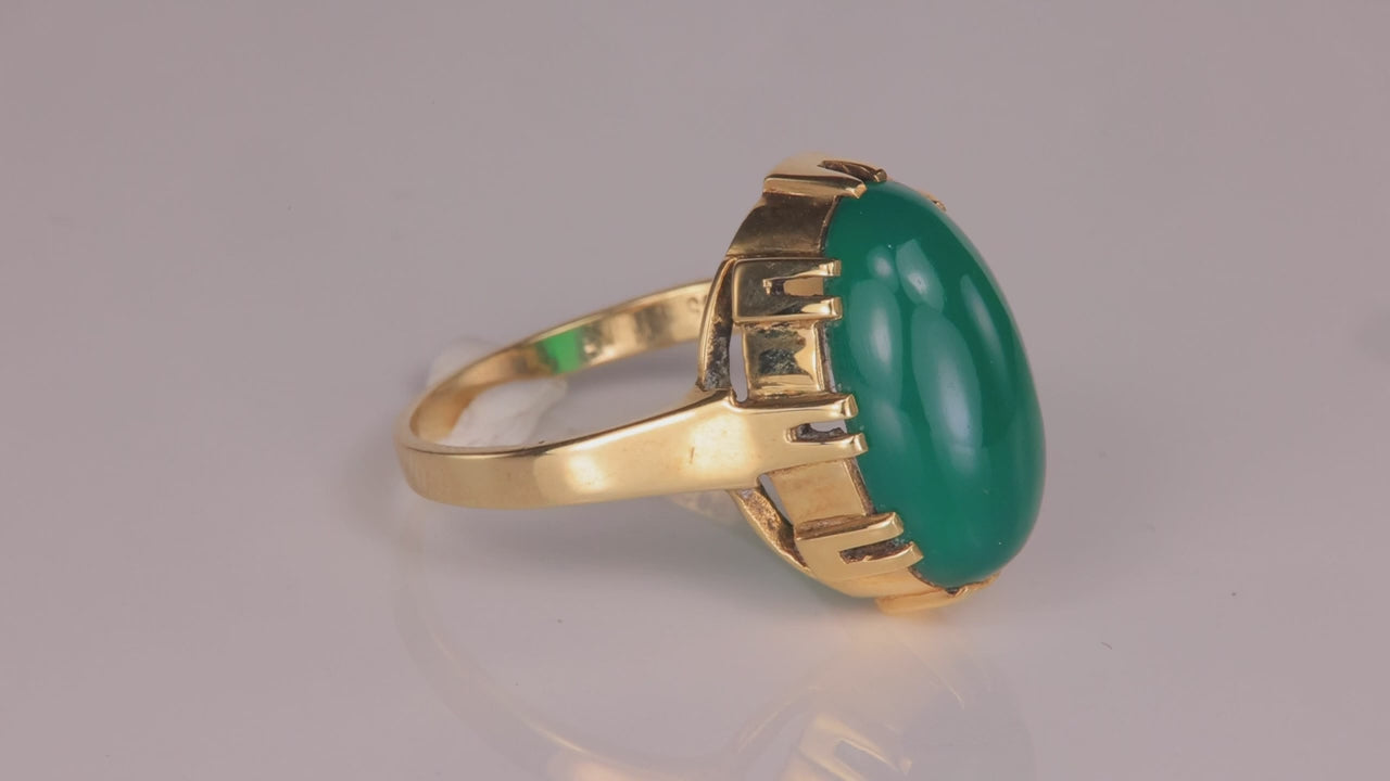 14K Yellow Gold Cabochon Cut Glass Cocktail Ring