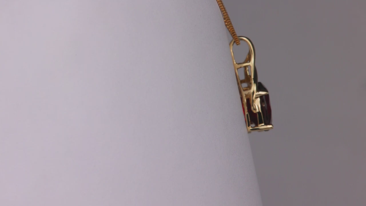 14K Yellow Gold Oval Cut Garnet Pendant 2 Carats