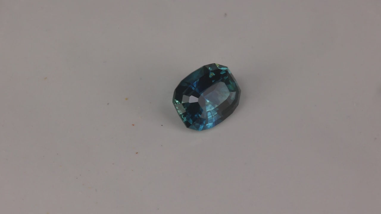 Oval Sapphire From Montana 1.33 Carats