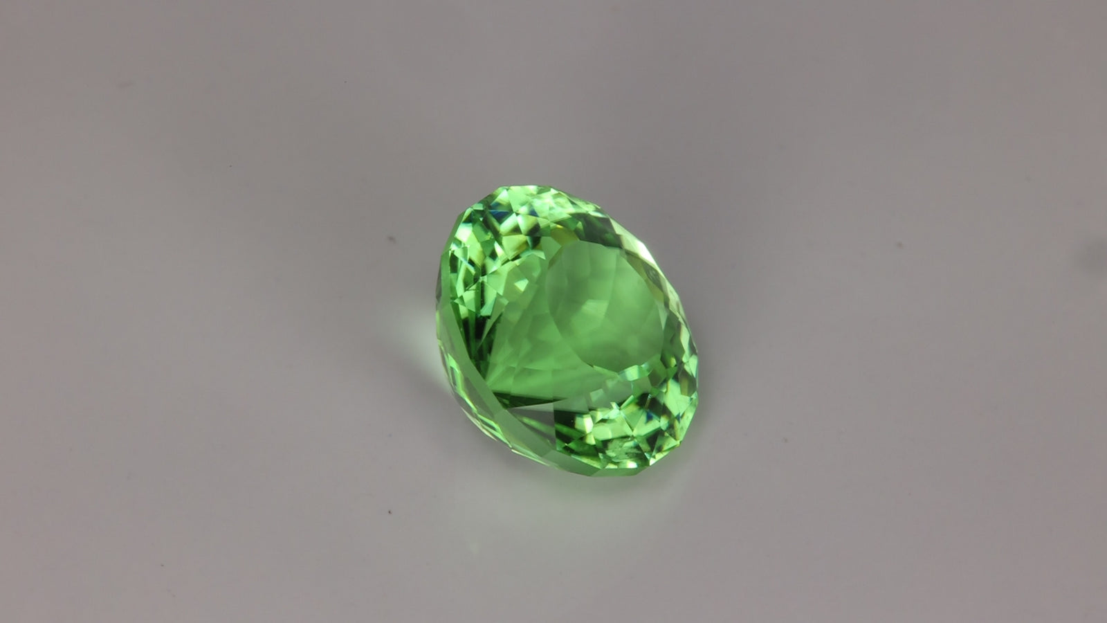Portuguese Round Mint Color Peridot from Pakistan