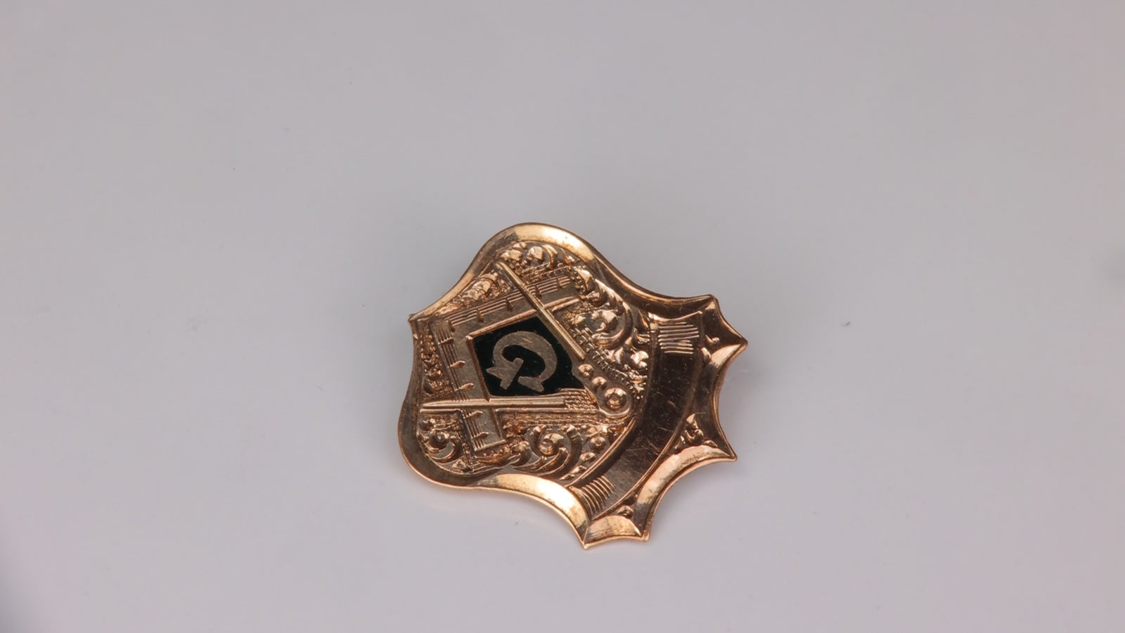 14K Yellow Gold Freemason Pin