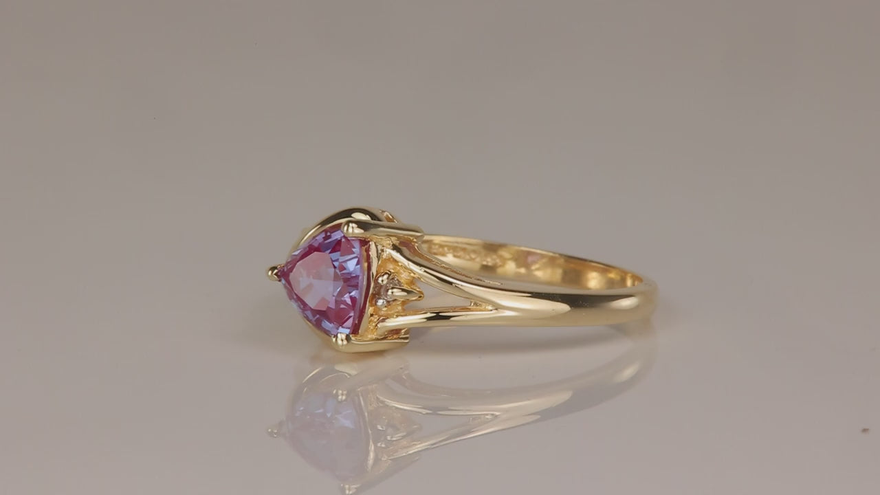 10K Yellow Gold Triliant Cut Color Change Synthetic Sapphire and Diamond Ring .90cts