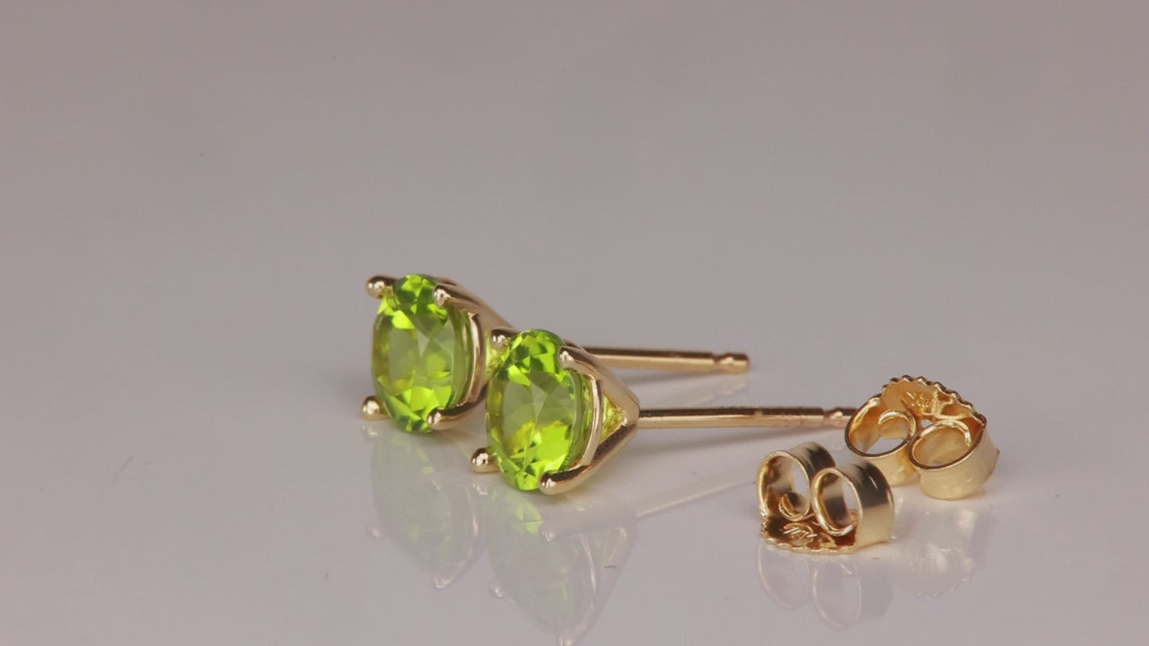 14K Yellow Gold Round Brilliant Cut Peridot Studs 1.58cts