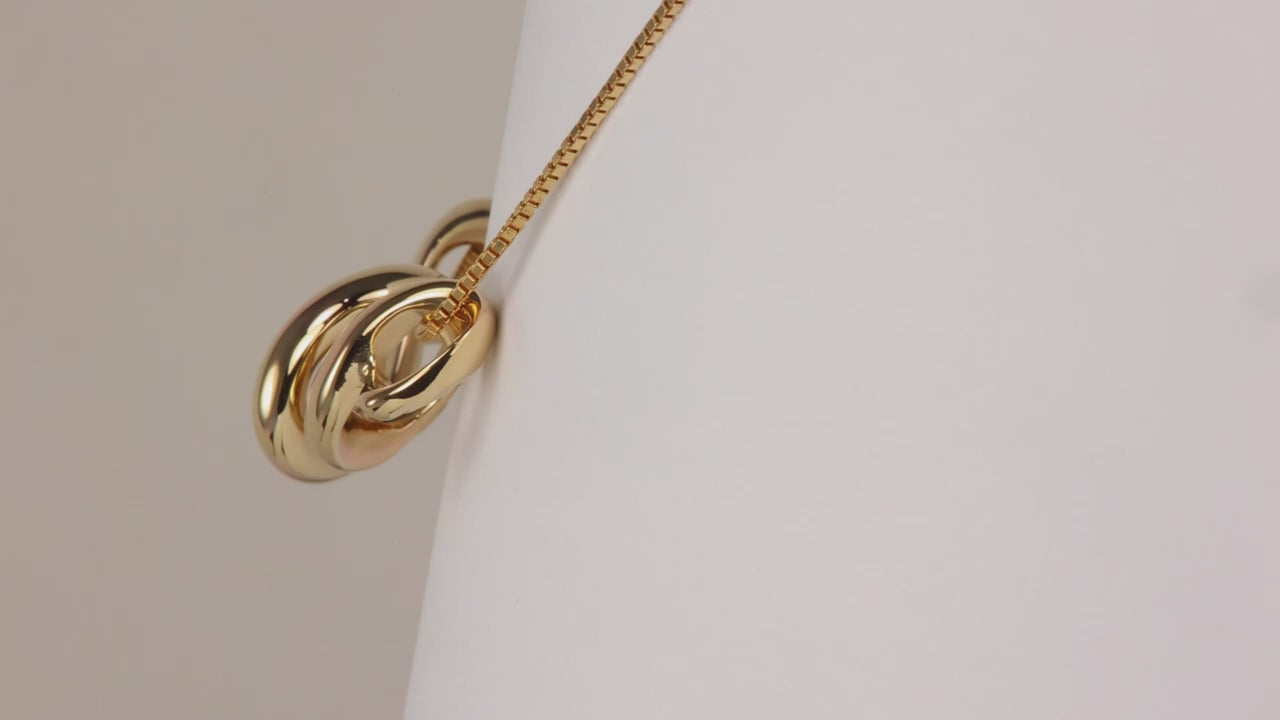 14K Yellow Gold Swirl Omega Pendant