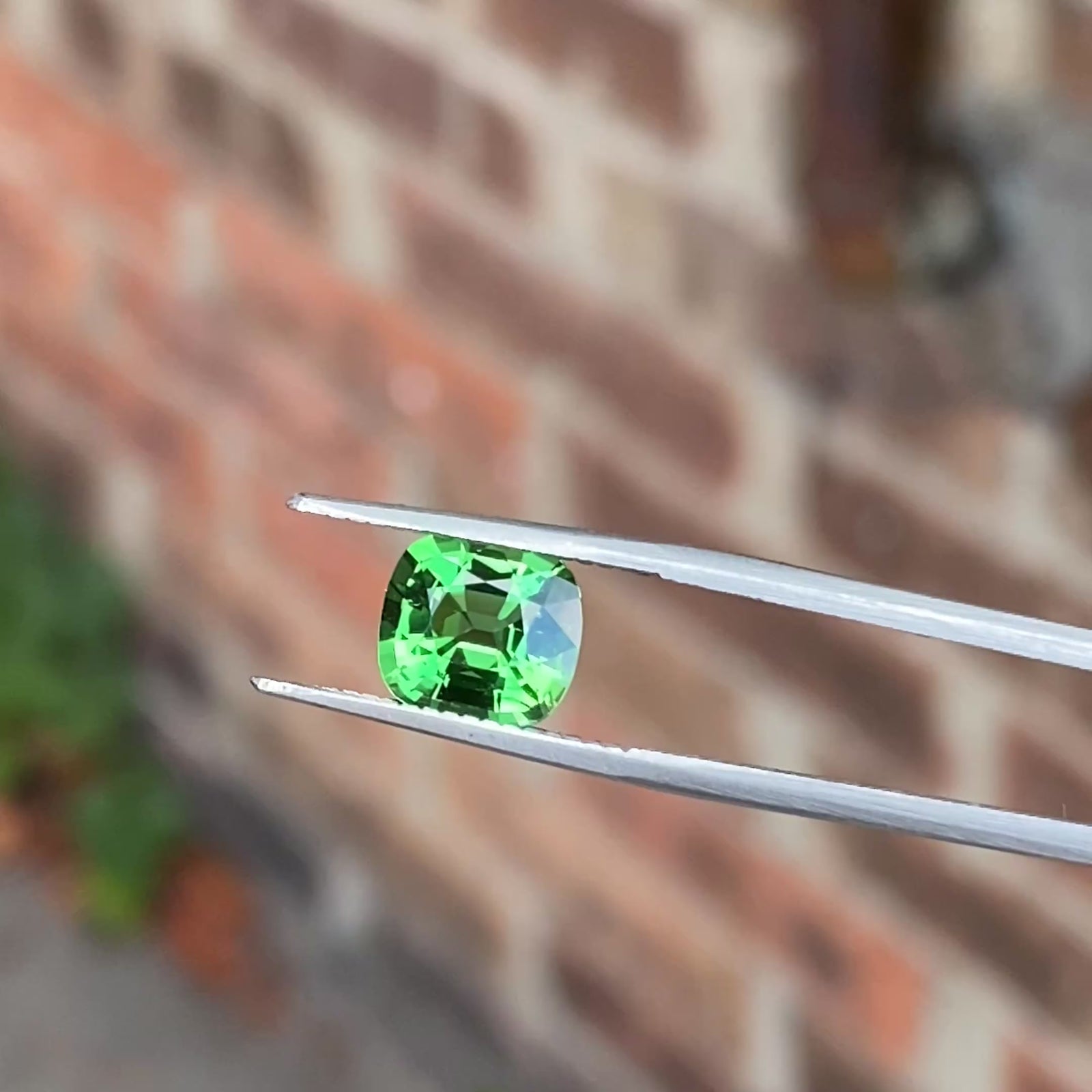 💎HIDDEN GEM | Antique Cushion Cut Chrome Tourmaline From Tanzania 1.80cts