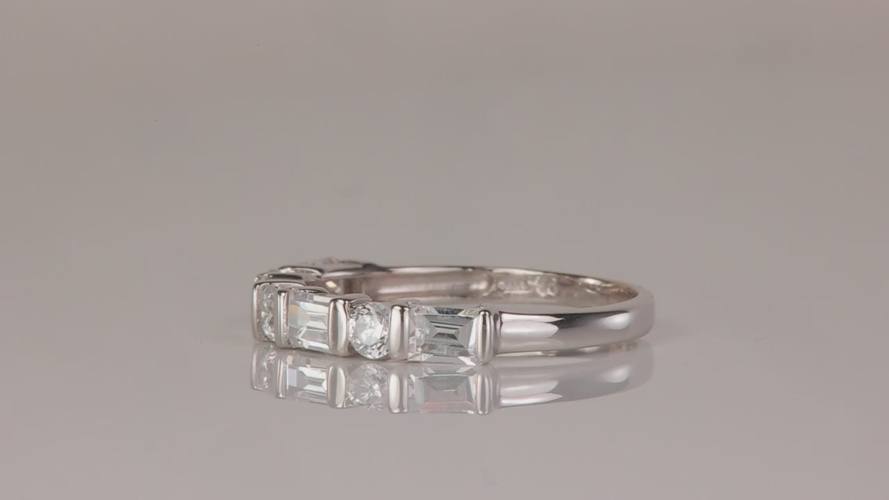 10K White Gold And Cubic Zirconia Ring
