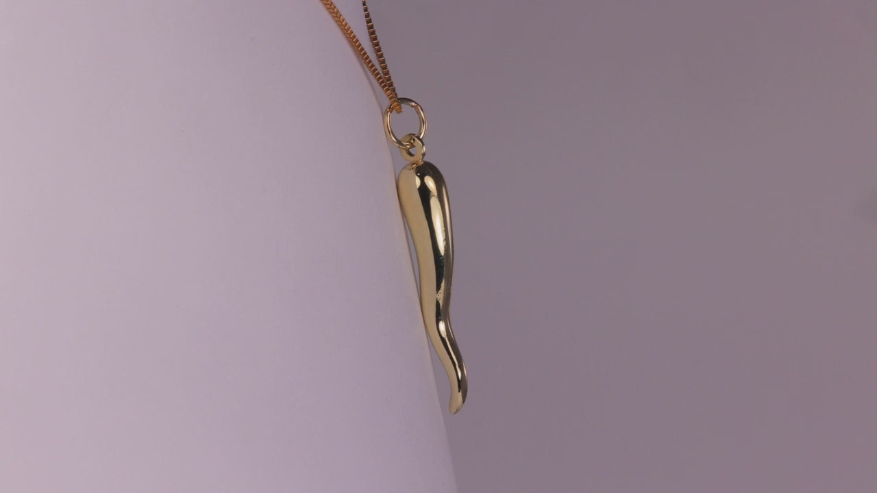 14K Yellow Gold Horn Pendant