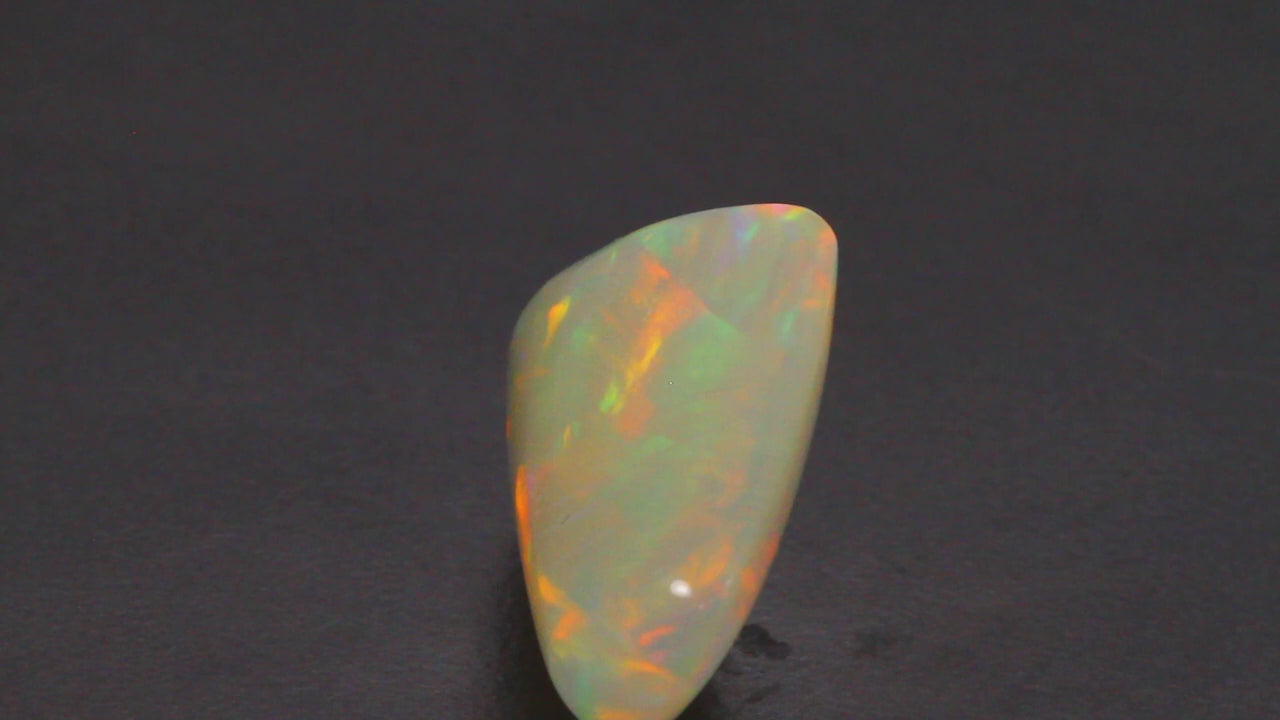 Freeform Cabochon Welo Opal Gemstone 17.57 Carats