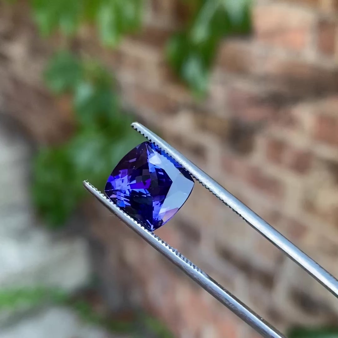 🚨Spot Light Special | Square Cushion Cut Tanzanite 6.23 Carats