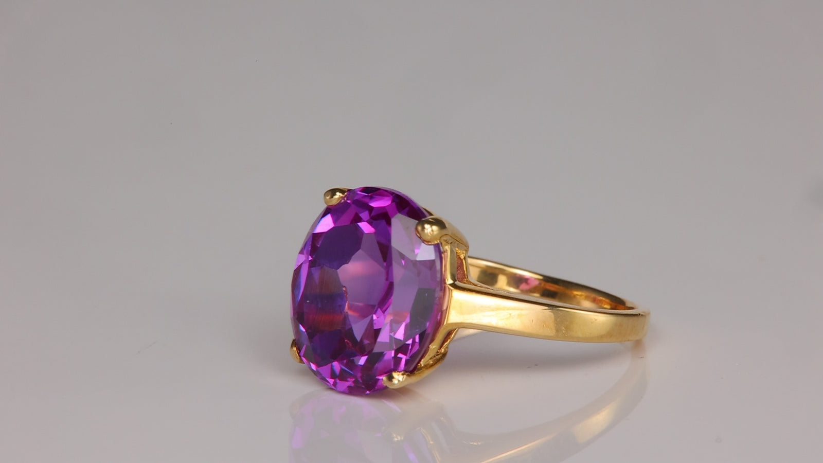10K Yellow Gold Synthetic Sapphire Ring