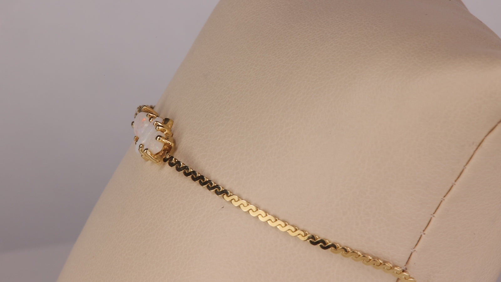 14K Yellow Gold Australian White Opal Serpentine Bracelet .60 CTTW