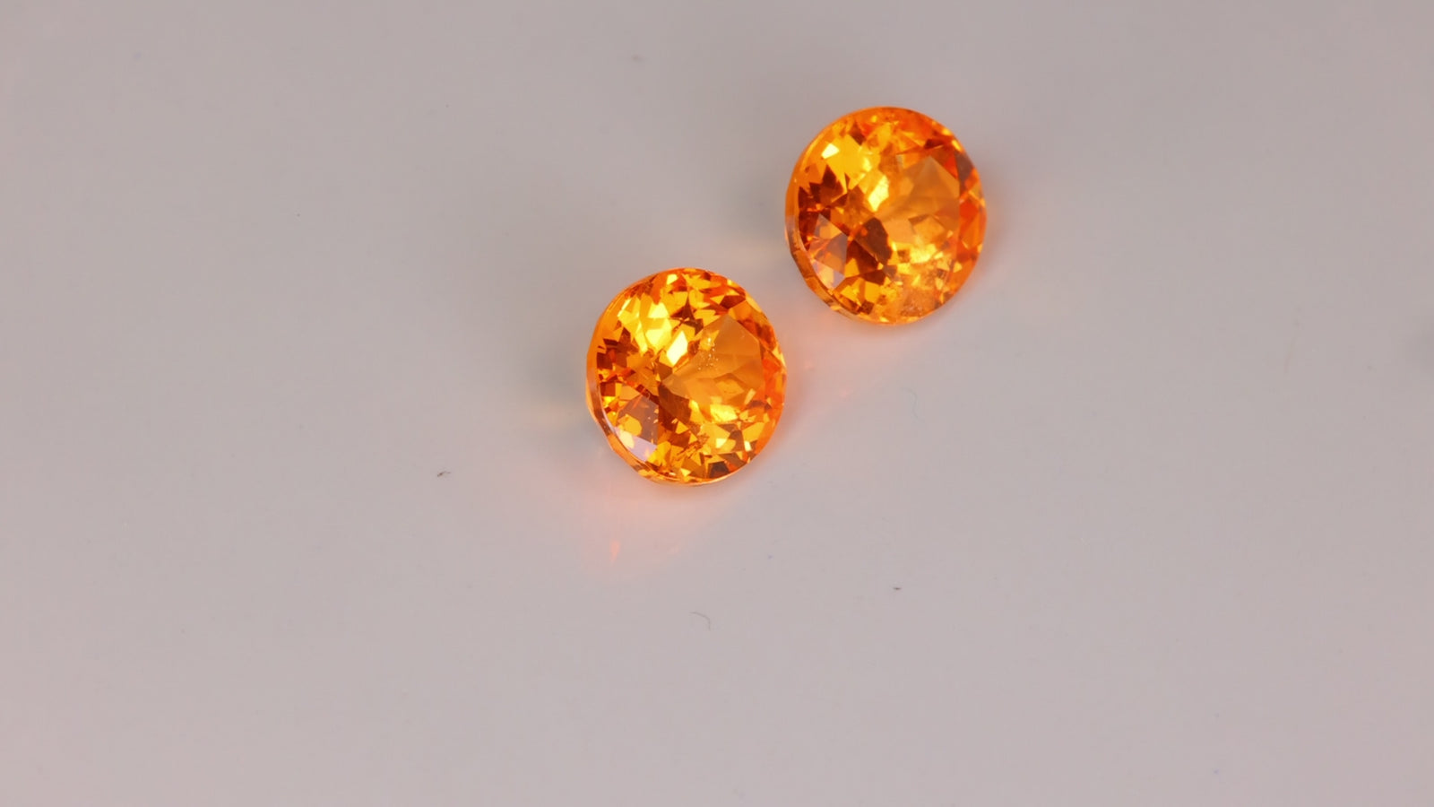Pair Of Oval Cut Spessartite Garnets 4.70 Carats