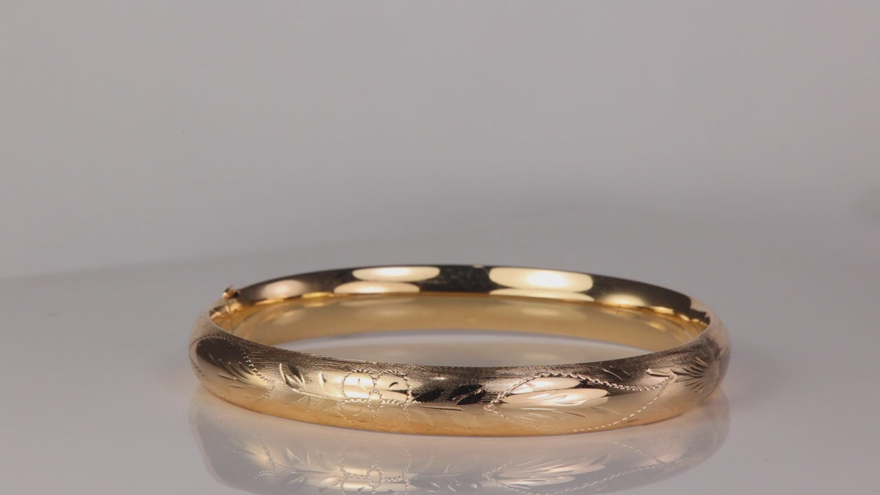14K Yellow Gold Diamond Cut Floral Design Bangle