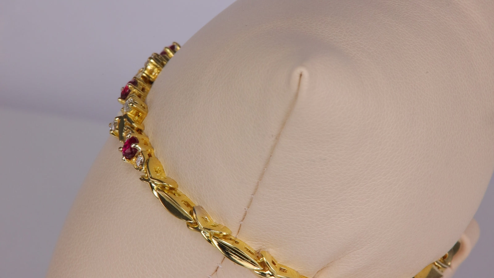 18K Yellow Gold Fine Ruby And Diamond Bracelet