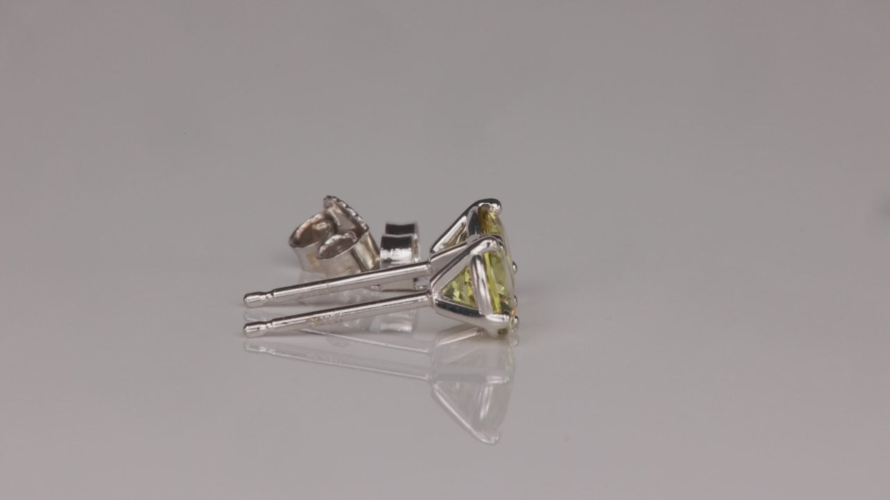 14K White Gold Mali Garnet Stud Earrings 1.19cts