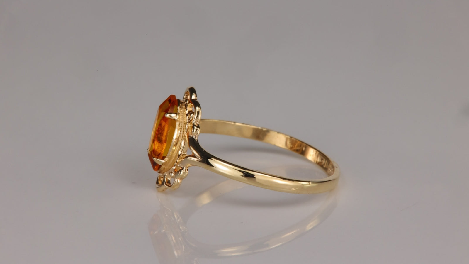 10K Yellow Gold Marquise Cut Glass Ring