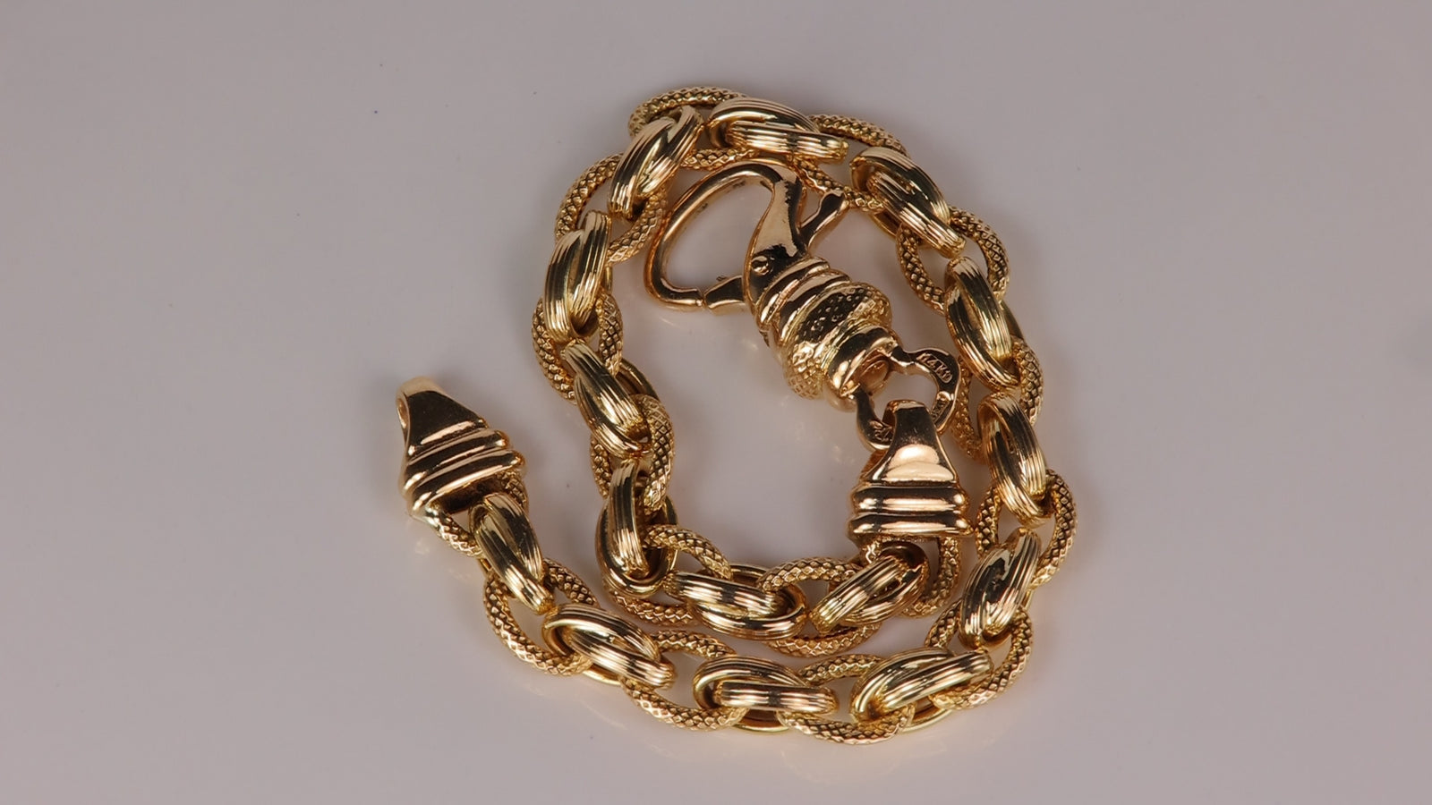 14K Yellow Gold Textured Cable Chain Bracelet