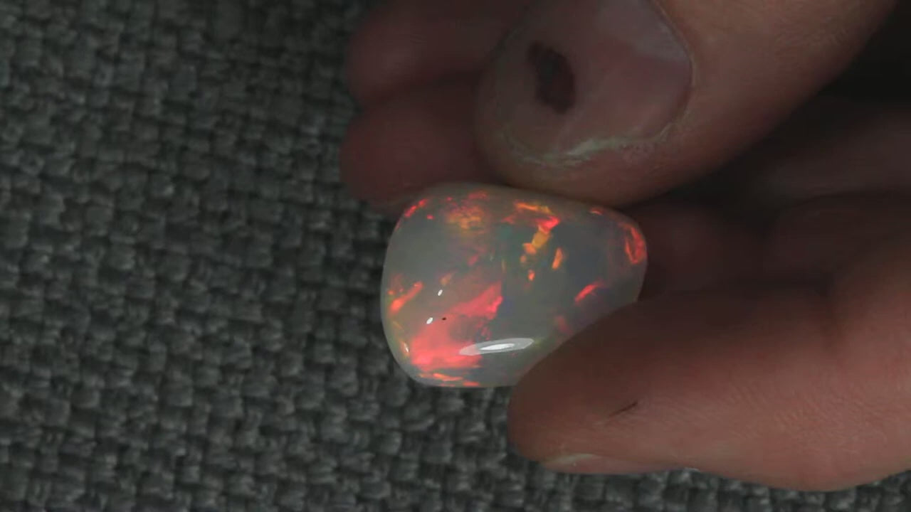 Rainbow Colors Cabochon Welo Opal Gemstone 16.50 Carats