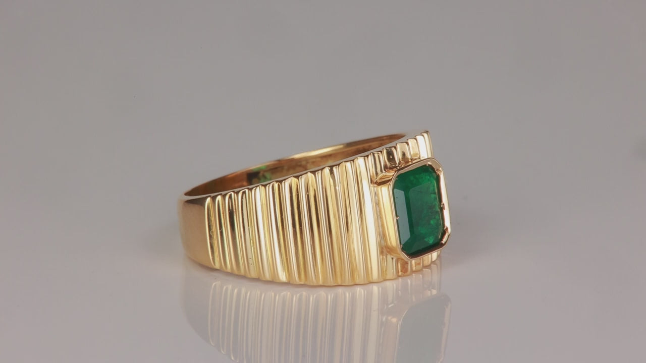 18K Yellow Gold Emerald Ring .70 Carats