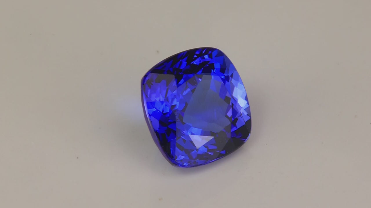 🚨SPOTLIGHT SPECIAL | Square Cushion Cut Tanzanite 5.81 Carats