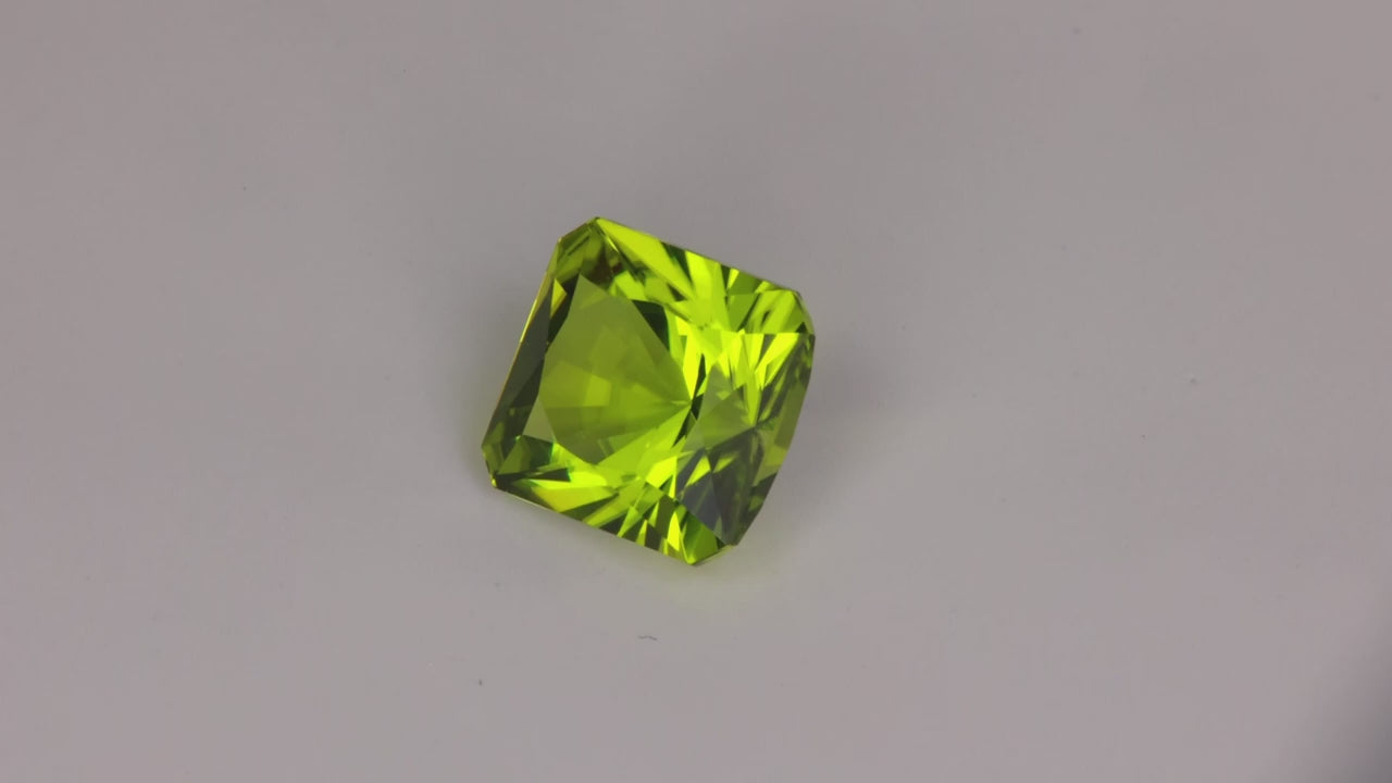 Emerald Brilliant Cut Peridot From Pakistan 4.95cts