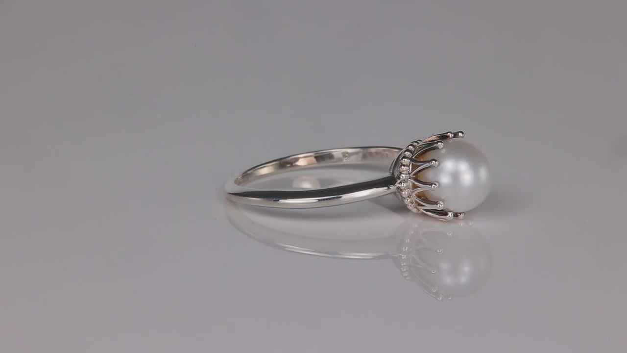 Sterling Silver and Freshwater Pearl Ring