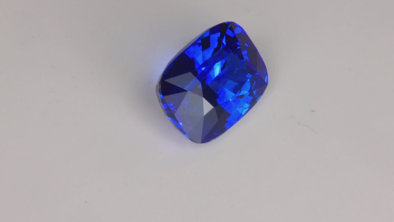 Antique Cushion Cut Sapphire 4.05 Carats