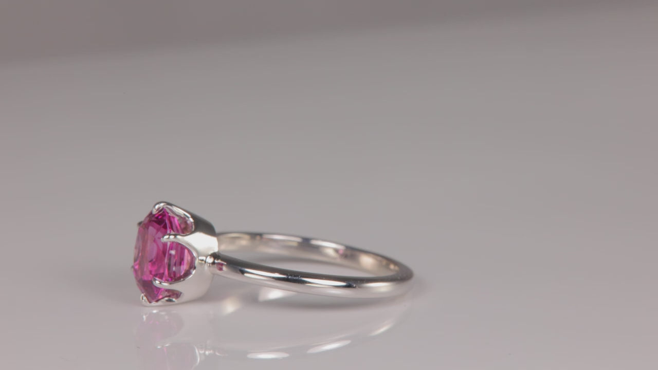 14K White Gold Mahenge Garnet Solitaire Ring 1.94 Carats