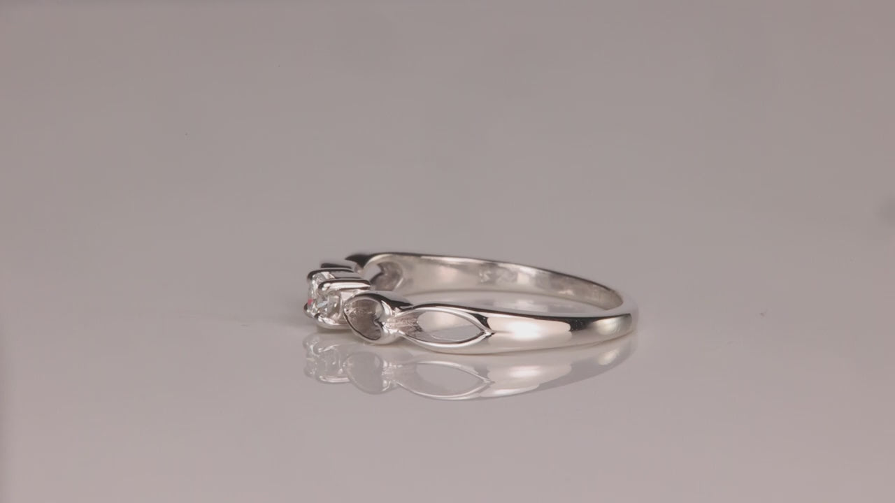 14k White Gold Diamond Ring With Hearts