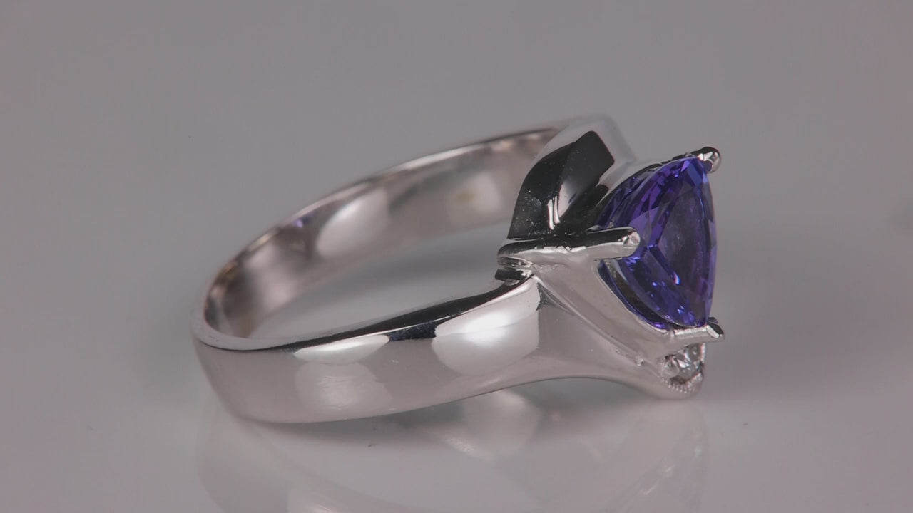 14K White Gold Trilliant Tanzanite and Diamond Accent Ring 1.13cts