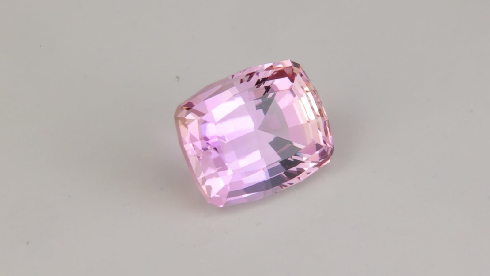 🟥Ultra Rare🟥 Antique Cushion Cut Pink Tanzanite 2.75 Carats