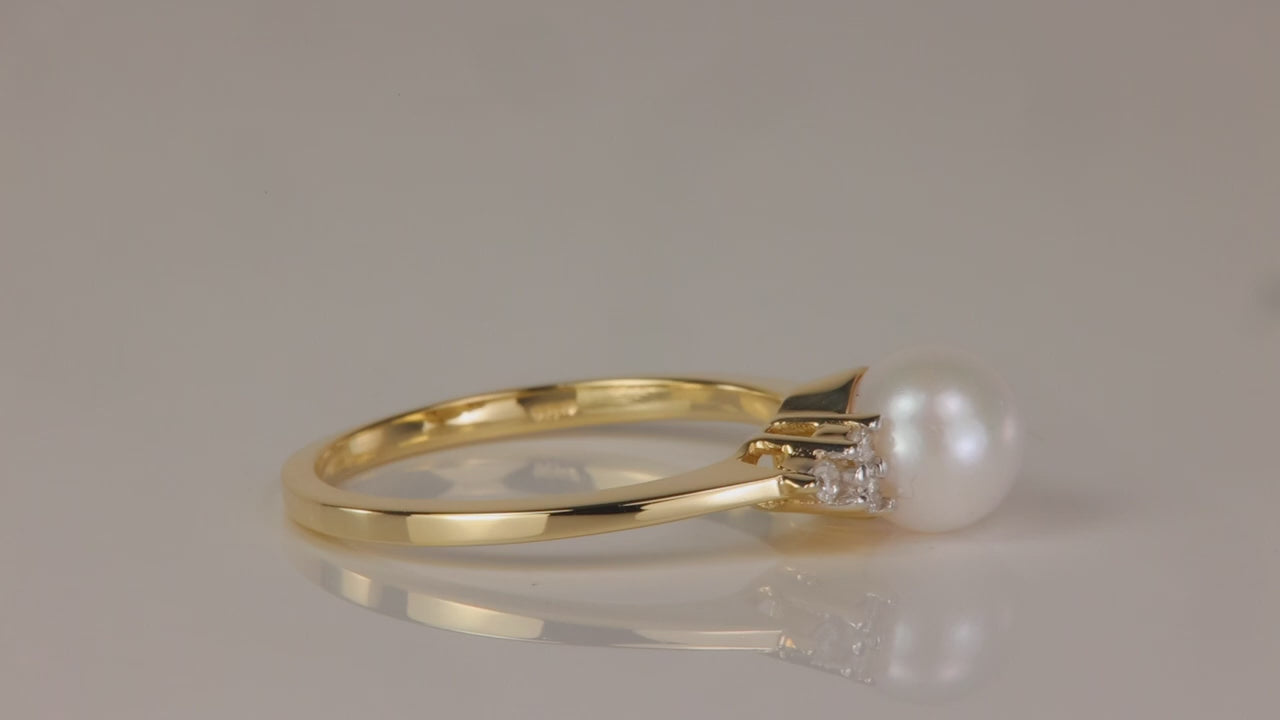 10K Yellow Gold Pearl and Diamond Ring