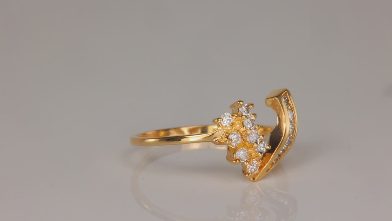 14K Yellow Gold "V" Contour Diamond Ring .25cts