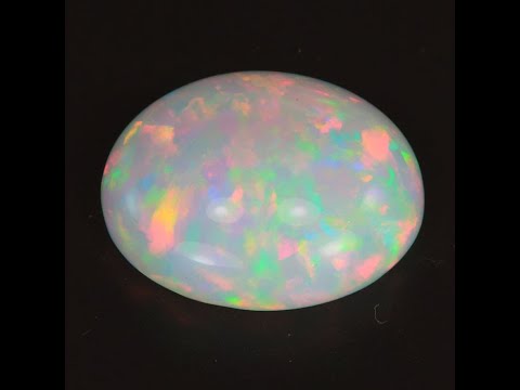 Opal 32.80 Carats