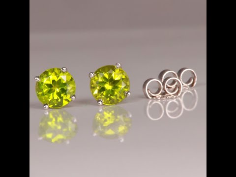 14K White Gold Round Peridot Stud Earrings 1.52 Carats